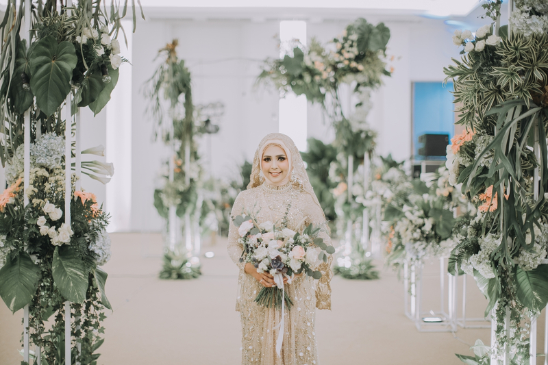 20+ Inspirasi Gaun Pernikahan untuk Calon Pengantin ...