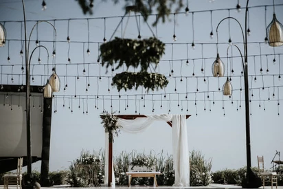 10 Wedding Arch Inspirations For A Momentous Ceremony Bridestory Blog